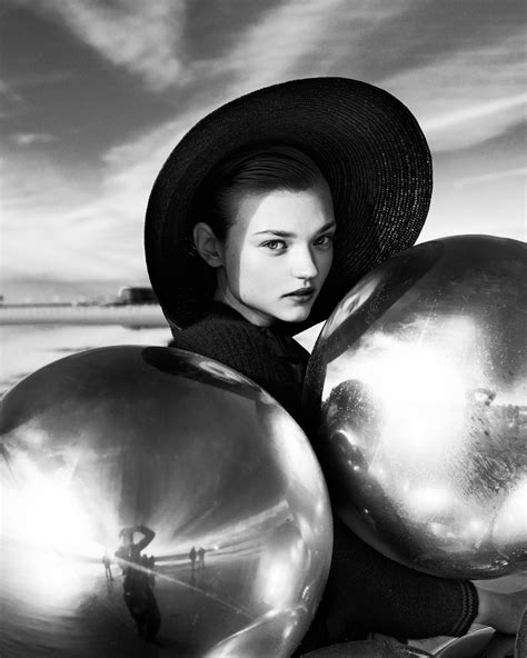 EP23-min – Fubiz Media