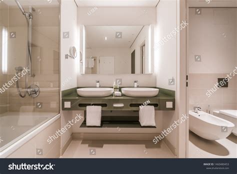 Modern Toilet Hotel Interior Showcase Stock Photo 1460480453 | Shutterstock