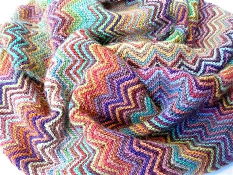 Модели модных вязаных шарфов | Knit scarf, Knitting accessories, Knitting