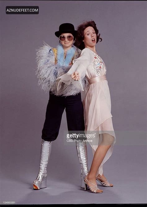 MACKENZIE PHILLIPS Feet - AZNudeFeet