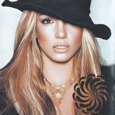 Britney Spears In The Zone photoshoot Scan, 2003 in 2024 | Britney