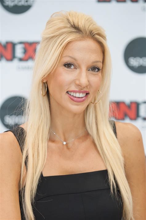 Fan Expo Canada August 30-31 - fanexpomir 281029 - Miriam McDonald Daily