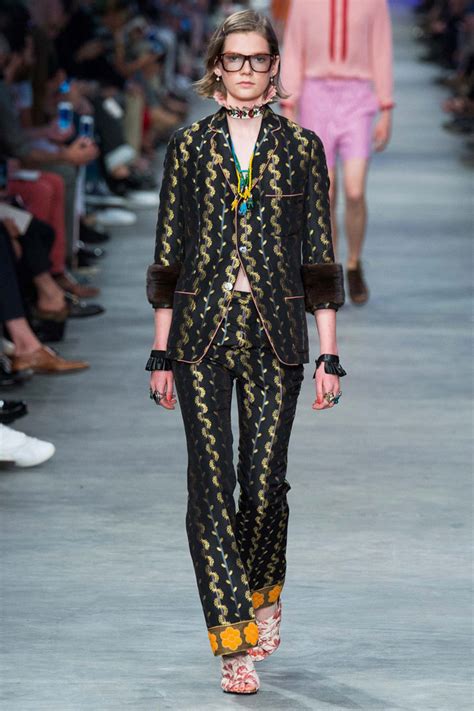 Мужская коллекция Gucci весна 2016