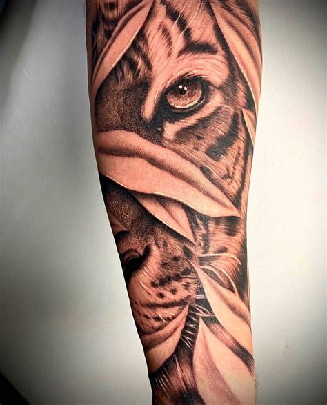 Details more than 70 lion calf tattoo best - in.coedo.com.vn