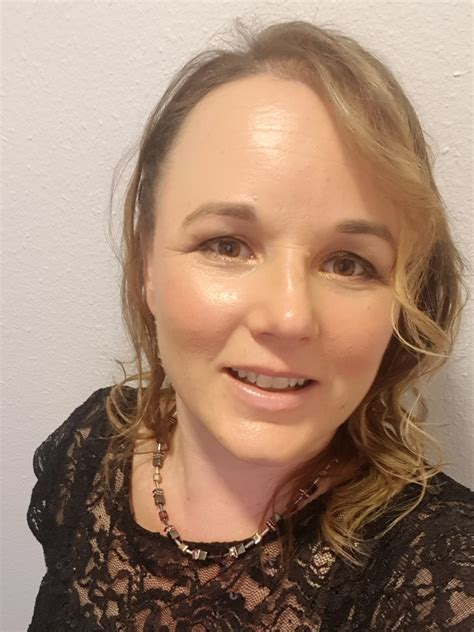 Yvonne Baer's Instagram, Twitter & Facebook on IDCrawl