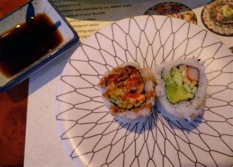 my teen daughter and friends LOVE it here! - Review of Maguro Sushi