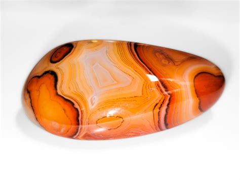 Sardonyx Unveiled: Exploring its Meaning, Uses And Benefits