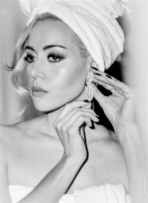 Aubrey Plaza: From Comedy Queen To This? (Photo Leak) Image 2