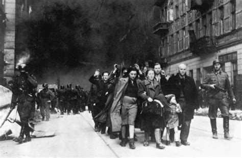 Warsaw Ghetto Uprising: 33 Harrowing Photographs