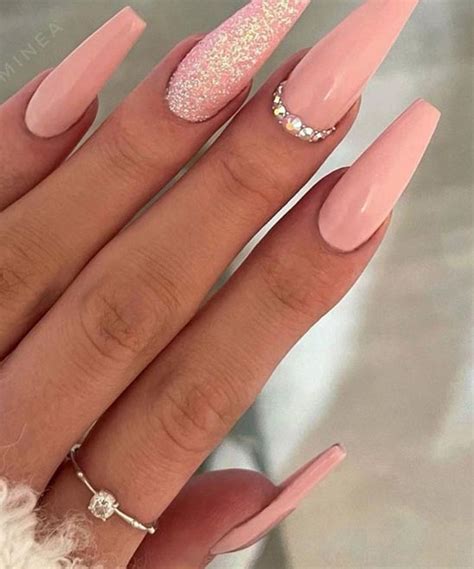 Pink and White Coffin Nail Combinations - TailoringinHindi