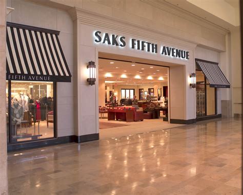5th Saks Fifth Avenue