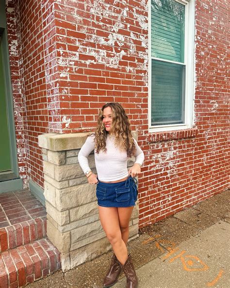 Anna Phillips (@annadawnphillips) • Instagram photos and videos