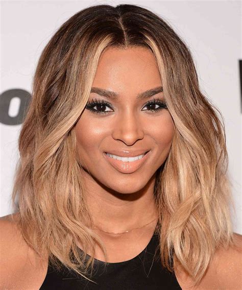 Wavy lob haircuts are the most requested style this season 4