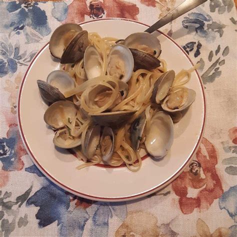 Sam's Place: Little Neck Clams and Linguine