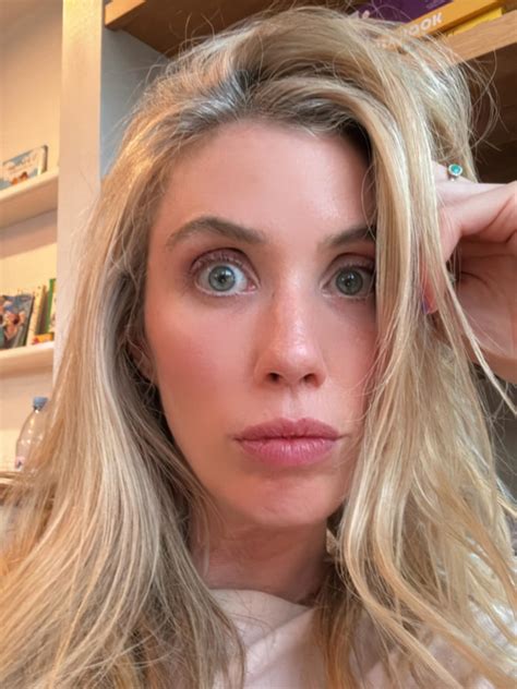 Laura Clery - Anyone else dealing with brain fog lately??... | Facebook