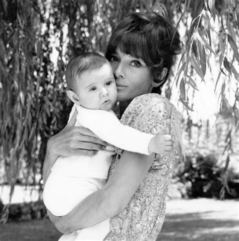 Celebrating Vintage Mamas: Part Two - A Vintage Nerd