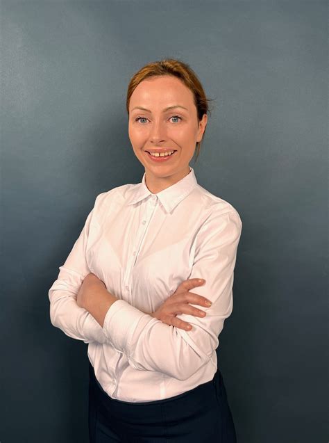 Христомира Славкова | www.smartcast.bg