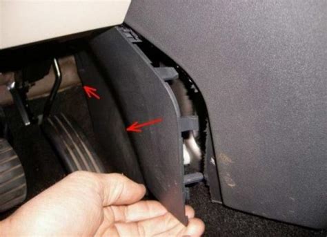 Removal of heater fan of Renault Megane 2. Photo, instruction on ...