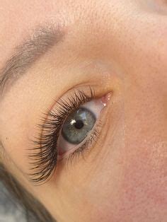 Наращивание ресниц 1,5д мокрый эффект | Eyelash extensions, Lashes ...