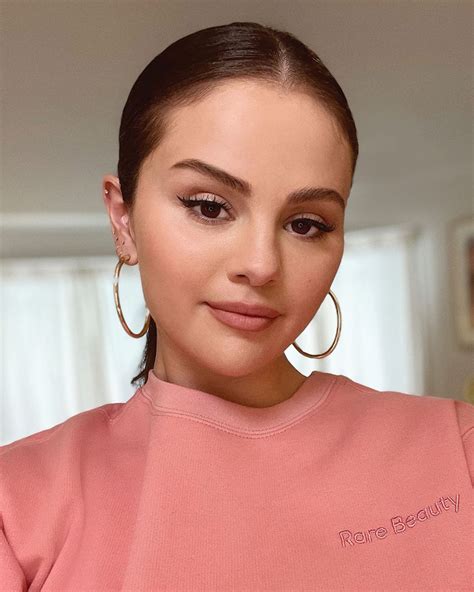 Selena Gomez's Rare Beauty: More Than Just Makeup - 5ns5bdy