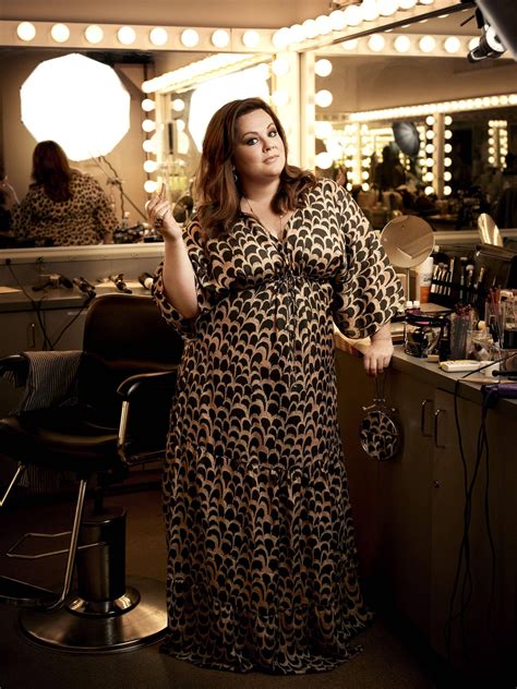 Download Alluring American Actress Melissa Mccarthy Wallpaper