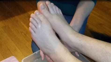 How to get soft feet - YouTube