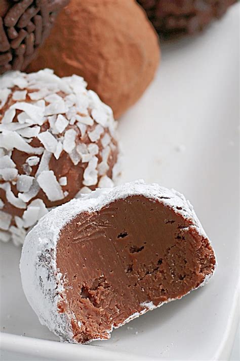 Easy Chocolate Truffles - mom makes dinner