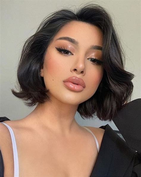 Instagram | Виды макияжа, Идеи причесок, Короткие стрижки