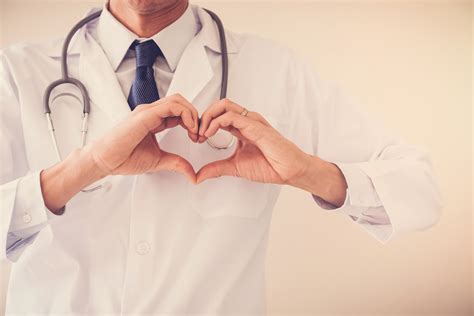 Reviewers: Less Love for Doctors Than Lawyers | Vanguard Comm.