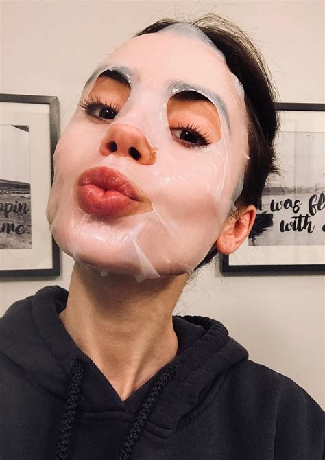 9 Best French Face Creams & Moisturizers 2025