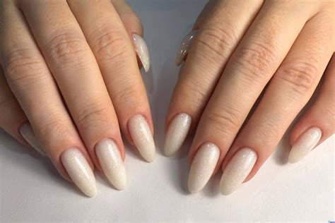 Unha Gel Branca - Unha de gel branca decorada: um clássico que continua em alta