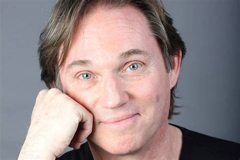 Discover Richard Thomas Net Worth, Age And Personal Life In 8 Key Insight