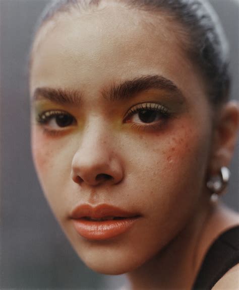 Ginny & Georgia's Antonia Gentry Shows the Edgy Side of Spring Makeup