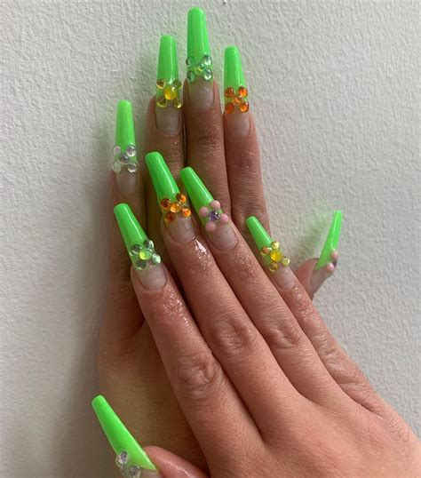 Las uñas cuadradas son tendencia: Aquí toda la inspiración que ...