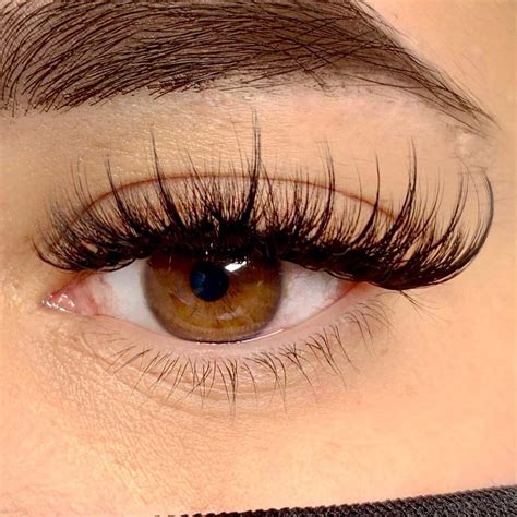 Eyelash Extensions Styles: Choose Best for Your Eye Shape