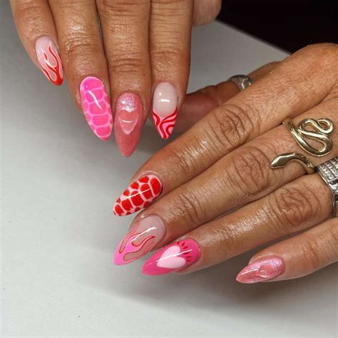 valentines nails simple 1