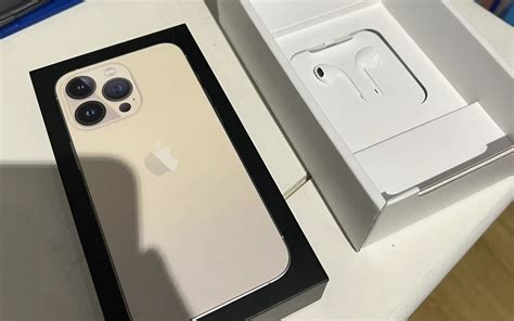 iPhone 13 se ve Francii nesmí prodávat bez sluchátek. Apple opět přišel ...