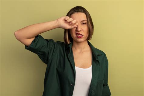 The Complete Guide to Itchy Eye Management