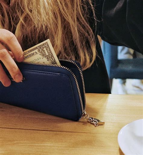how to pay cash with credit card