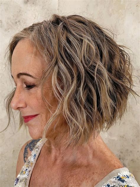45 Low-Maintenance Bob Haircuts for Women Over 60 with Style - Kappers