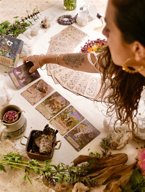 HERBAL ASTROLOGY Oracle | 55-Card Deck + Guidebook