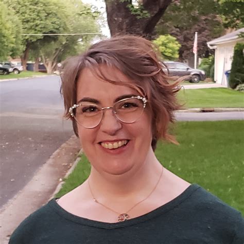 Professional Game Master - Krystal | StartPlaying