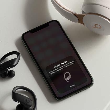 Solo Pro Headphones Support - Beats