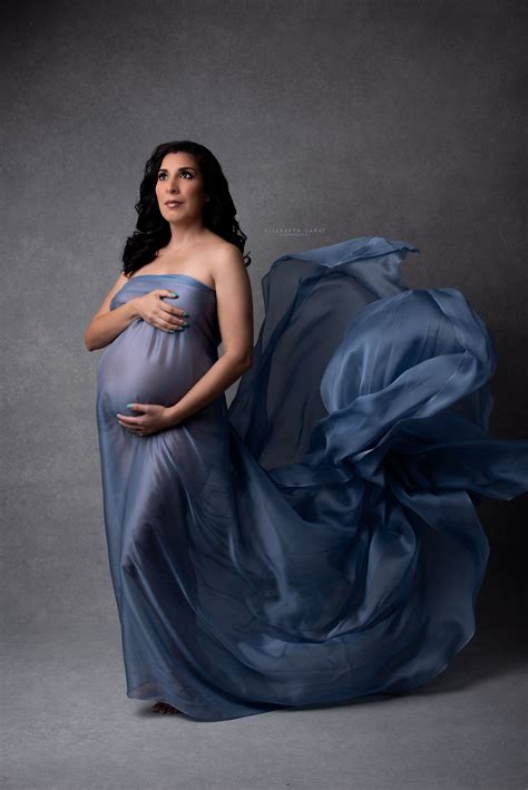 Maternity Photo Ideas | Studio maternity photos, Maternity studio