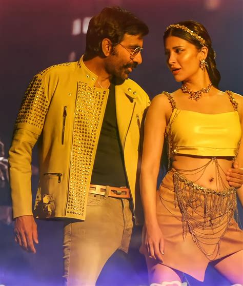 Shruthi Hassan's pierced navel returns! | Scrolller