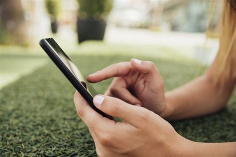 Phones without WhatsApp: complete list and solutions