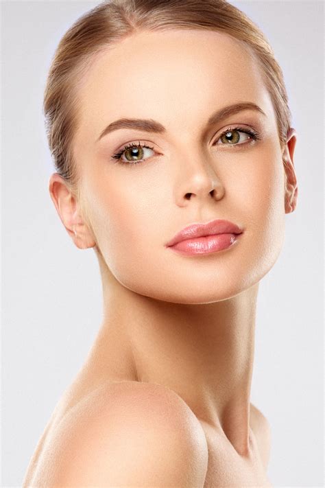 Double Chin Lipo in Bogotá – Dr. Arévalo