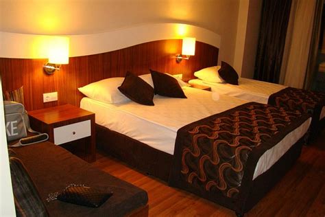 Throne Beach Resort & Spa Rooms: Pictures & Reviews - Tripadvisor