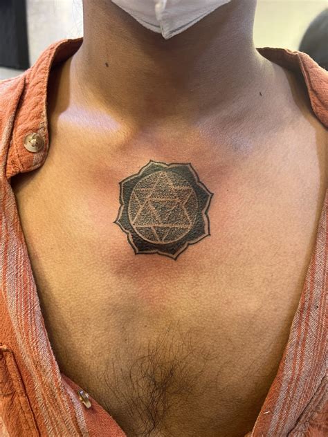 Details 72+ sri yantra tattoo latest - in.coedo.com.vn