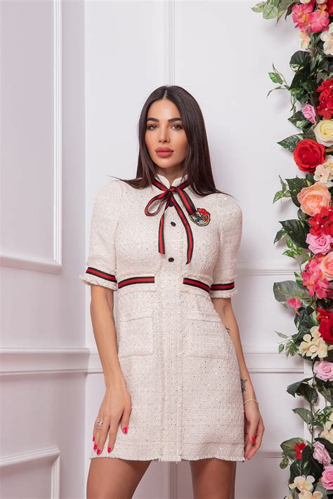 Рокля букле